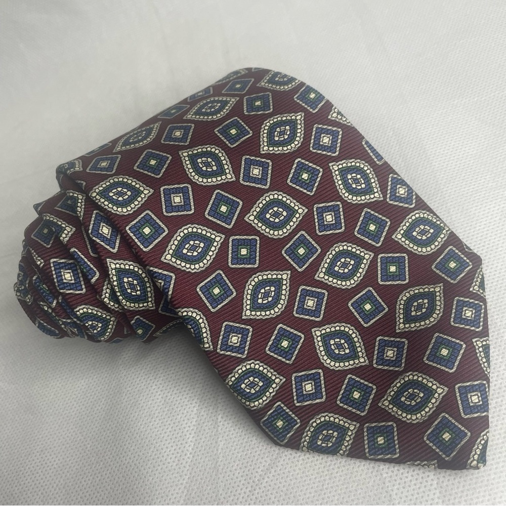 Brooks Brothers Makers All Silk Textured Tie Burgundy Paisley Preppy Necktie